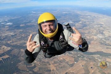 why do people skydive